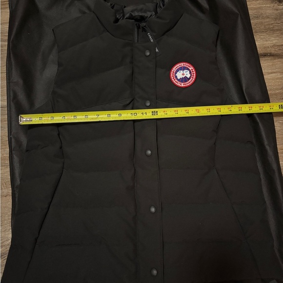 Canada Goose Black Vest - Picture 6 of 9